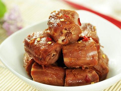 绝味鸭脖加盟费用是多少呀，绝味鸭脖加盟大约要多少钱呀