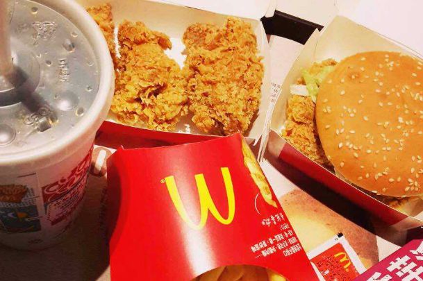 麦当劳饮品店加盟费用多少,麦当劳加盟费及加盟条件2023多少钱