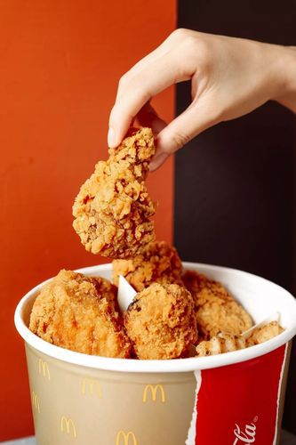 麦当劳饮品店加盟费用多少,麦当劳加盟费及加盟条件2023多少钱