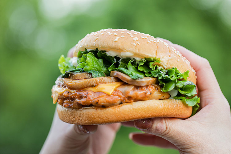 汉堡王加盟费用高吗