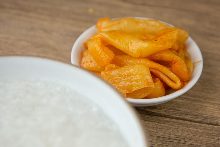 成都这边绝味鸭脖如何加盟,成都绝味鸭脖工资怎么样