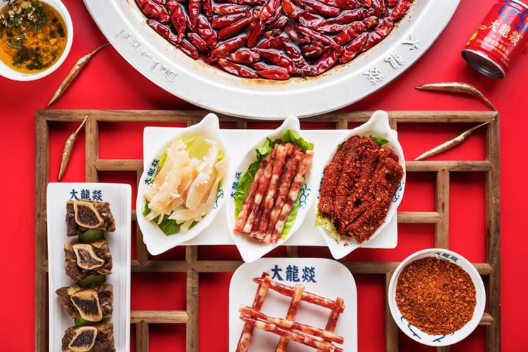 加盟大龙燚火锅好吗,大龙燚火锅加盟费50万够吗