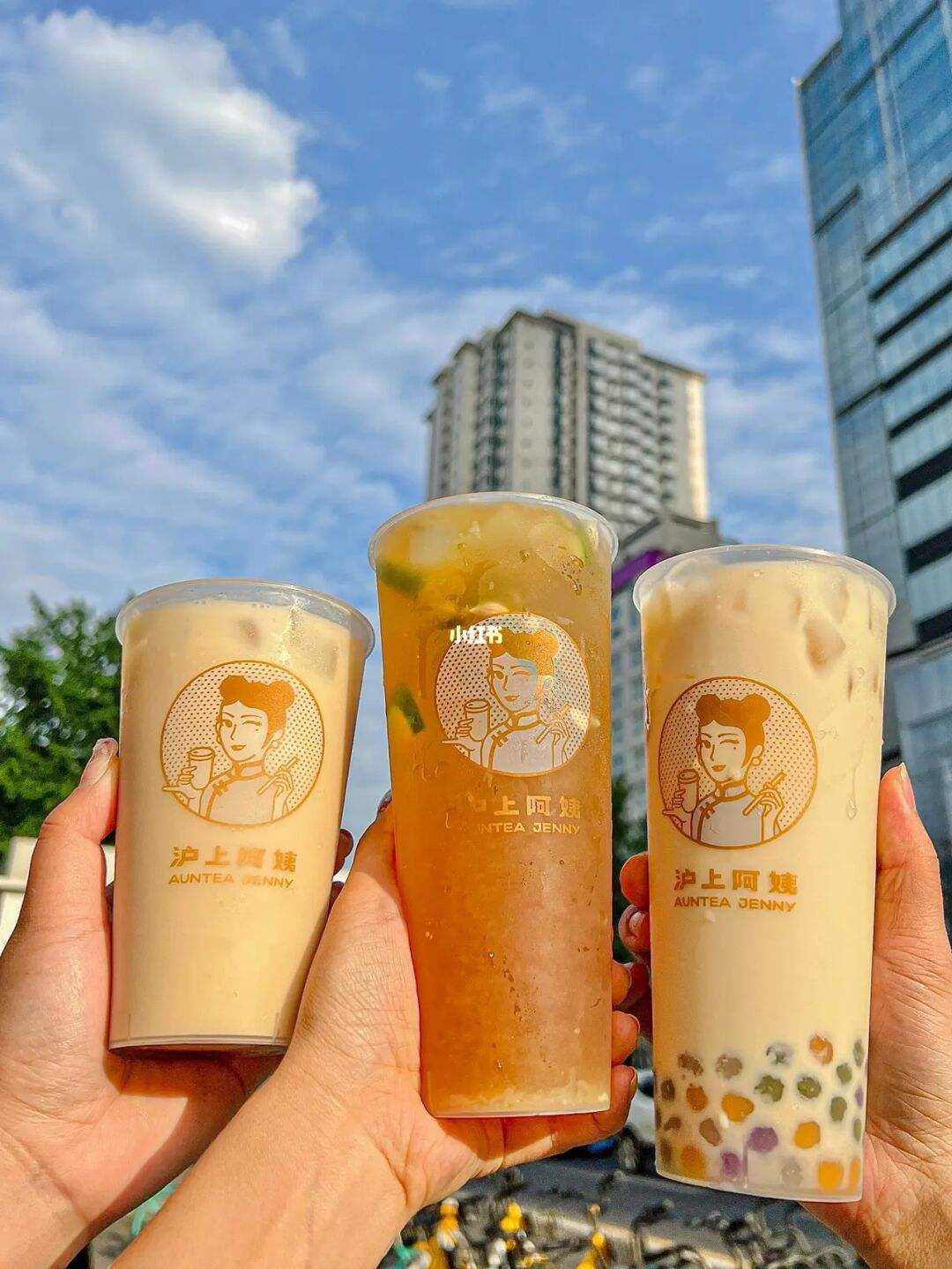 加盟沪上阿姨奶茶店赚钱吗