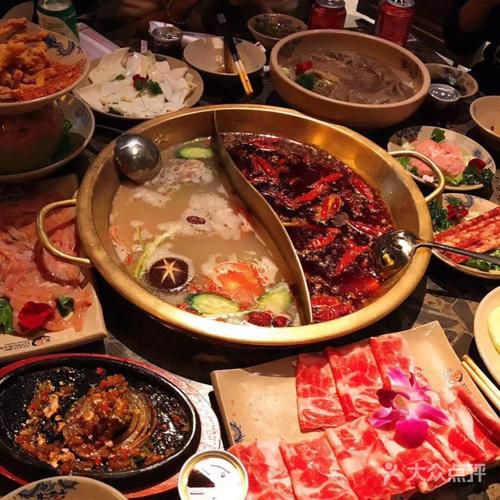 开一家小龙坎火锅店要多少加盟费，想开一家小火锅店