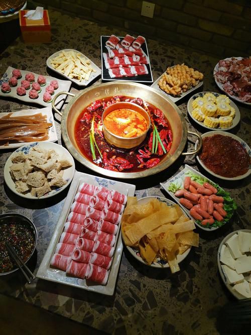 小龙坎火锅加盟费需要多少，小龙坎火锅加盟大概多少钱