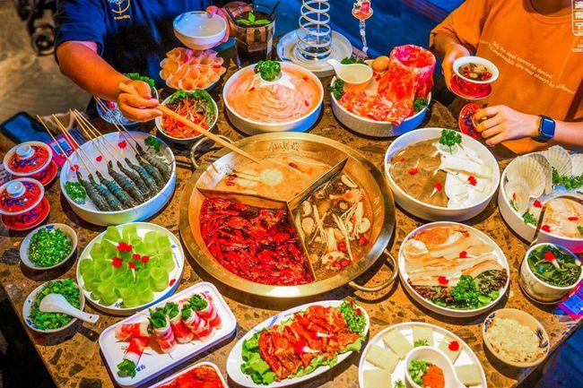 开一家小龙坎火锅店要多少加盟费，想开一家小火锅店