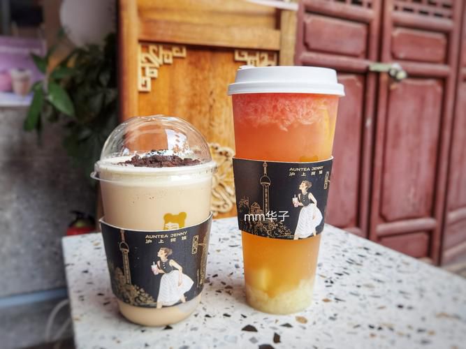 加盟沪上阿姨奶茶店需要多少钱，沪上阿姨奶茶店加盟费用多少钱