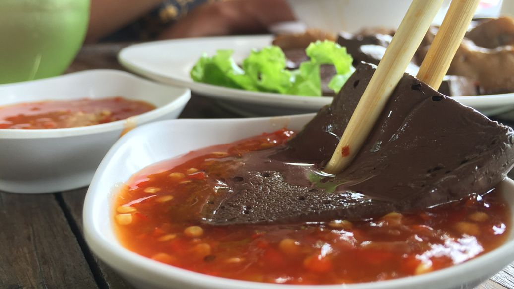 谭火锅与谭鸭血火锅是一家吗,谭鸭血开鸿运