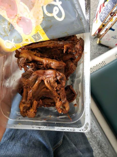 加盟周黑鸭费用明细,周黑鸭一人店加盟多少钱