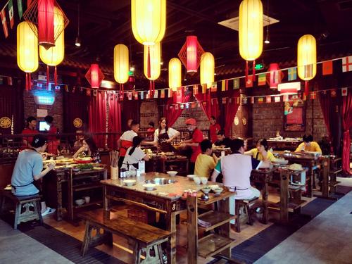 小龙坎火锅店加盟需要多少钱，小龙坎火锅加盟合作流程