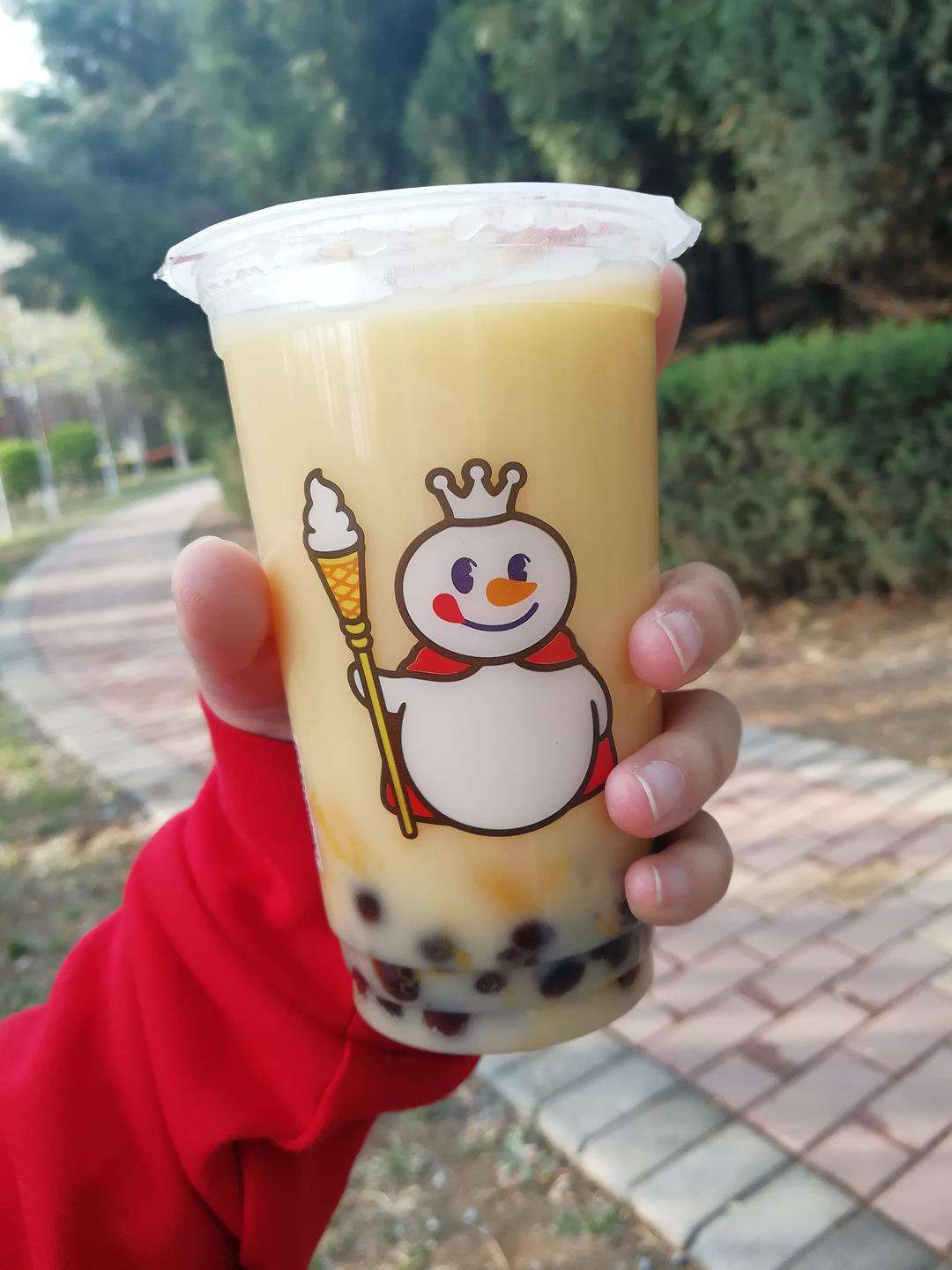 加盟蜜雪冰城可以摆地摊吗,自己有门面可以加盟蜜雪冰城吗