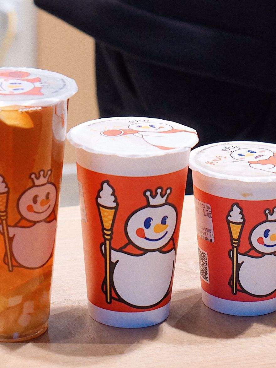 蜜雪冰城奶茶加盟费一年能挣多少，蜜雪冰城奶茶加盟费价格表