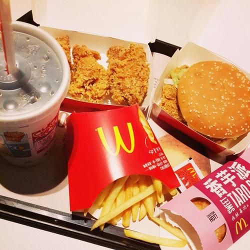 麦当劳加盟费用一共要多少钱，怎样开麦当劳店加盟流程