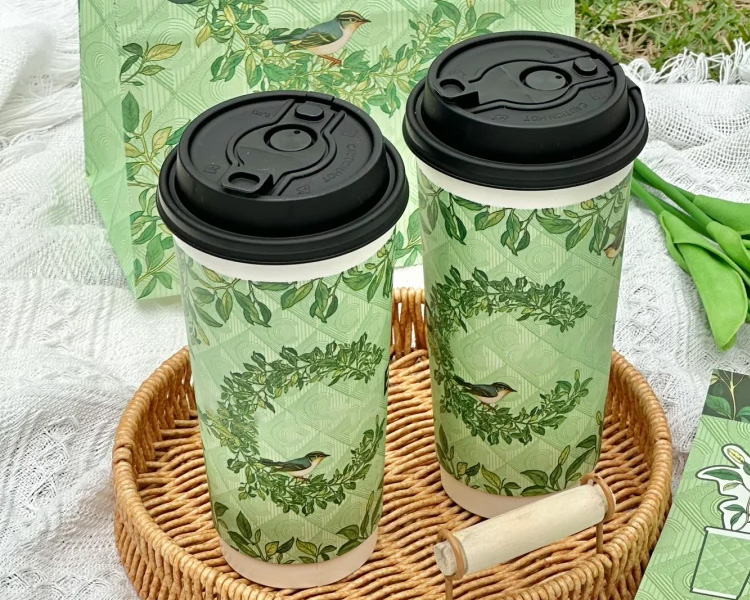 霸王茶姬奶茶店25年加盟费多少钱，加盟一家霸王茶姬需要的条件