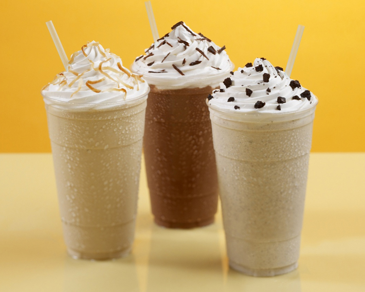 蜜雪冰城加盟需投资多少钱,26年蜜雪冰城在小镇上加盟多久能回本 蜜雪冰城加盟需投资多少钱,26年蜜雪冰城在小镇上加盟多久能回本