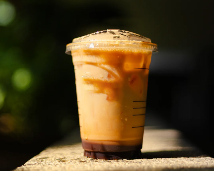 开瑞幸咖啡店大概多少钱乡镇，瑞幸咖啡加盟条件及流程分析