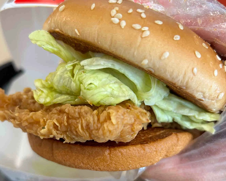 kfc肯德基汉堡店加盟条件和费用，在县城加盟肯德基多少钱加盟费