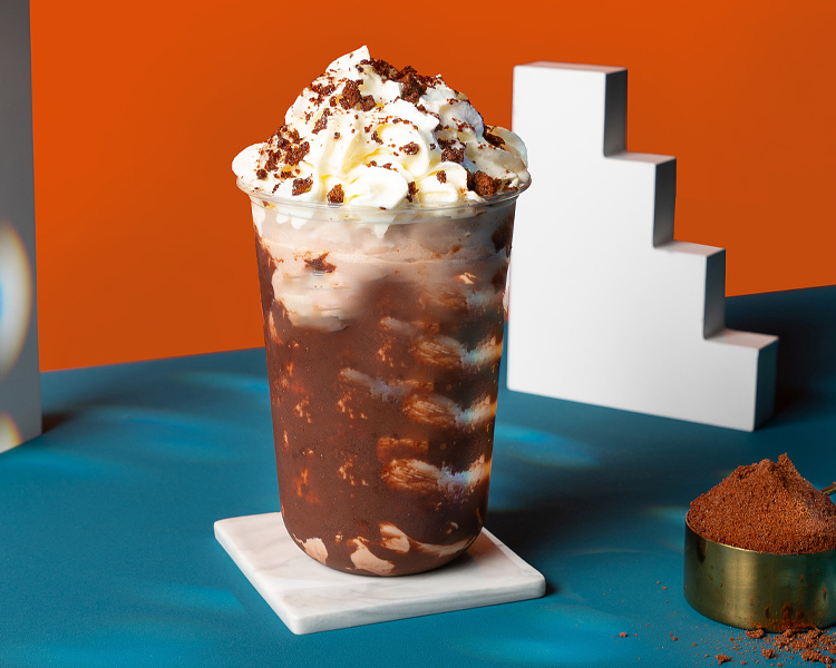 霸王茶姬加盟费用及加盟条件是什么，霸王茶姬茶饮店加盟怎么样啊