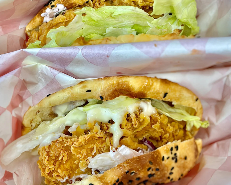 加盟塔斯汀总费用要多少钱呢，2026县城加盟塔斯汀汉堡店怎么样